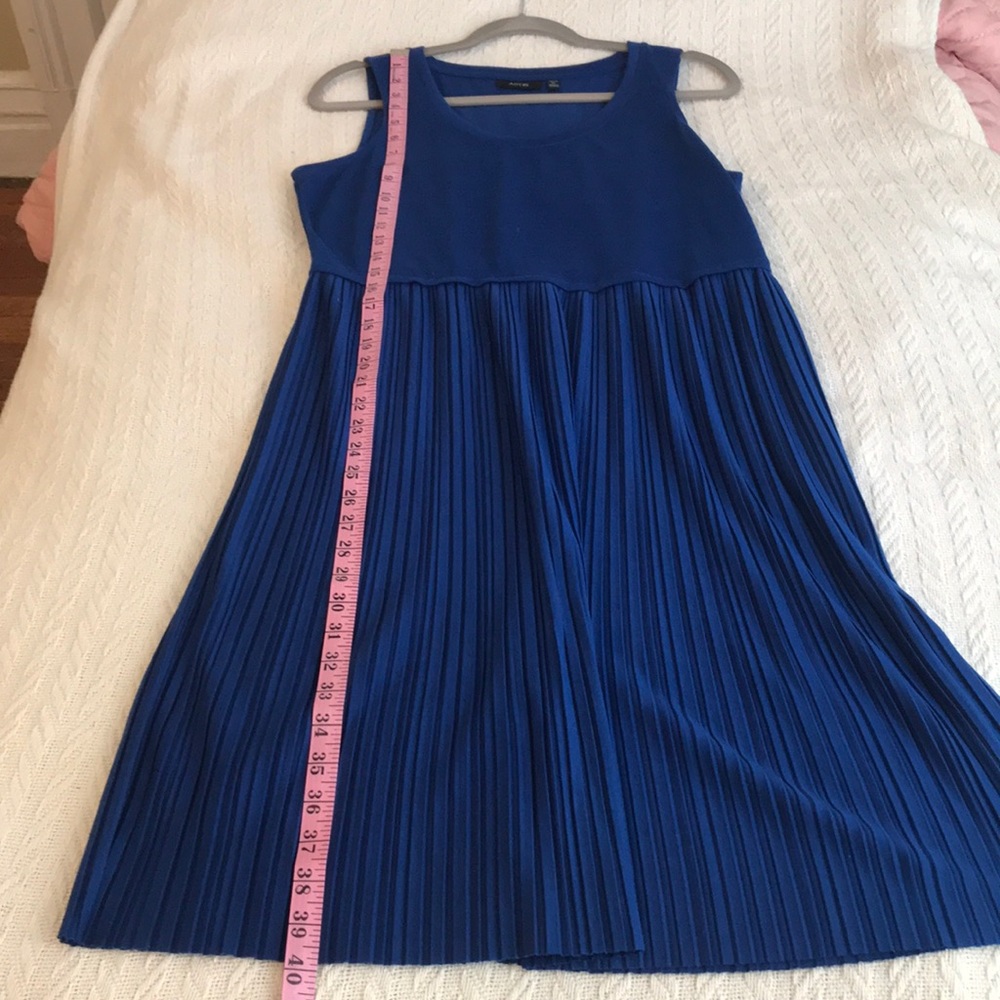 Ladies dress - Picture 7 of 7
